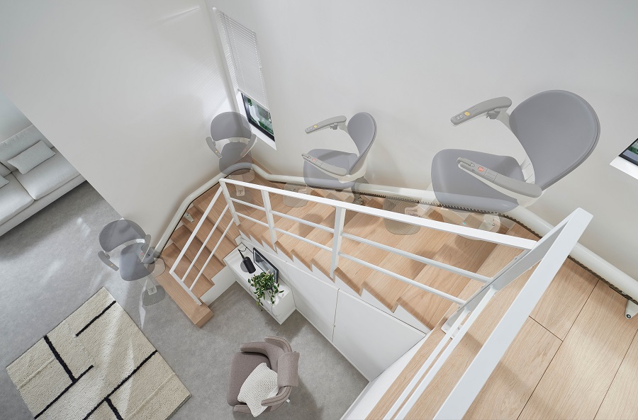 Treppensitzlift für Wendeltreppe mit ASL-Technologie Nutzen Sie unseren Treppenlift Konfigurator und erfahren Sie die Treppenlift Kosten